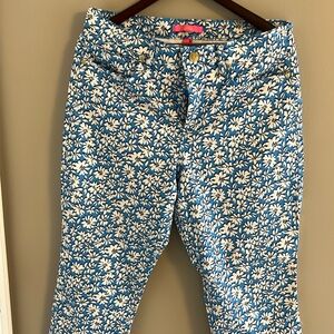 Lilly Pulitzer like new pants size 12 flower blue and white